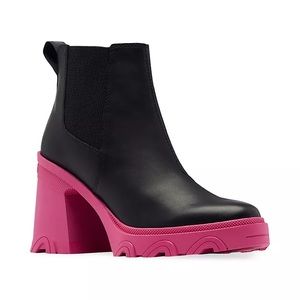Sorel Black and Pink Winter Boots